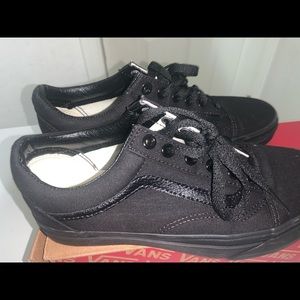 Black vans